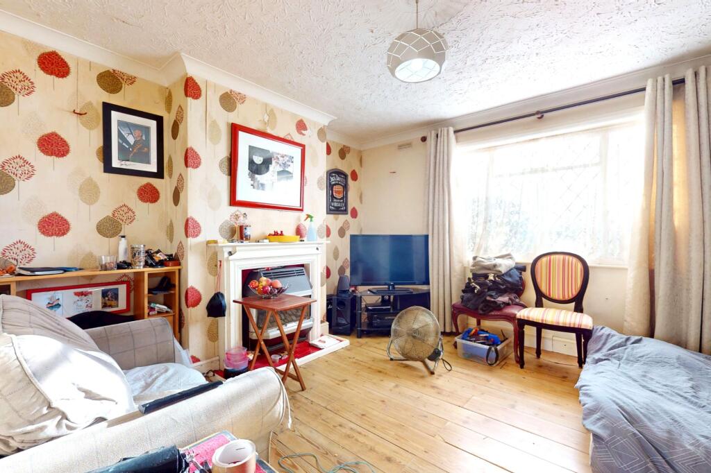 28 Barrow Grove, Sittingbourne, ME10 1LB