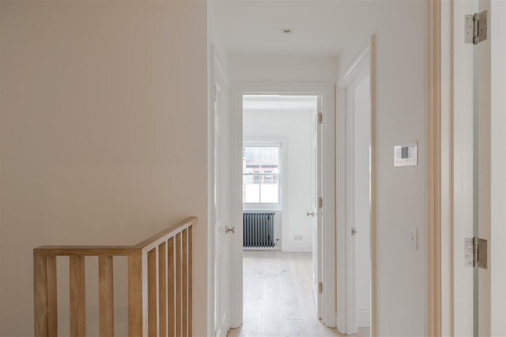 3 48 Fitzroy Street-7.jpg