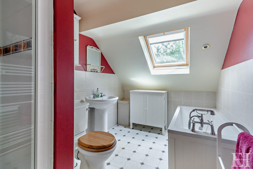 8658864-interiorW...