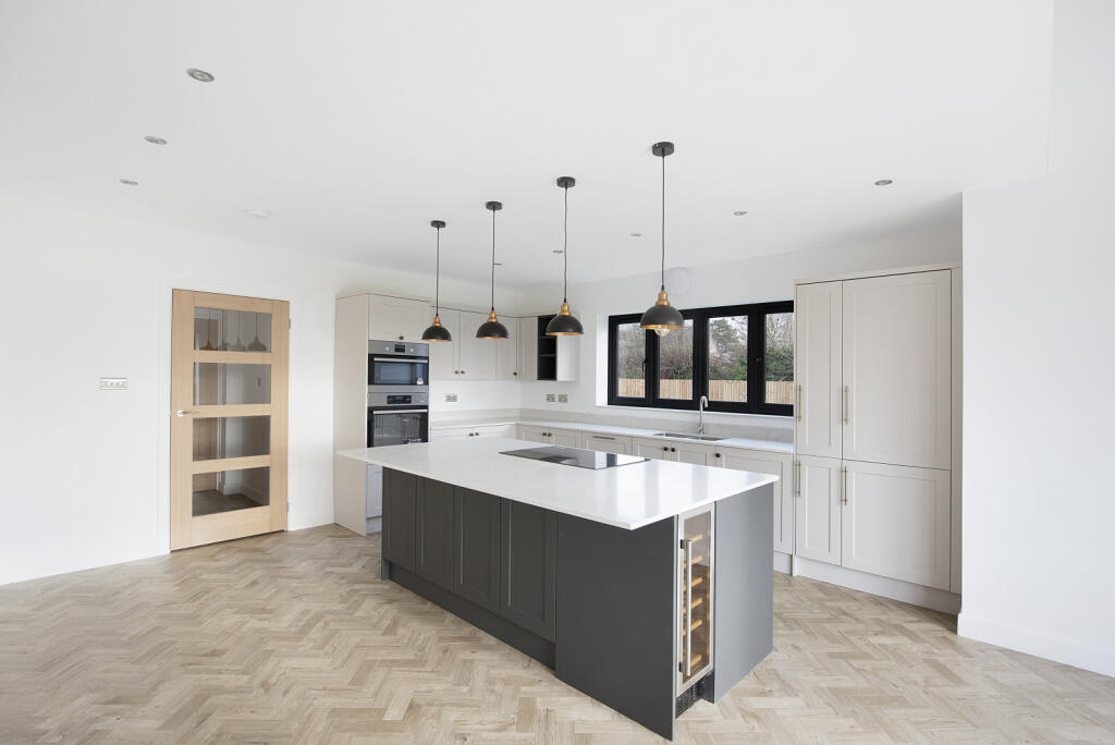 Kitchen/Dining