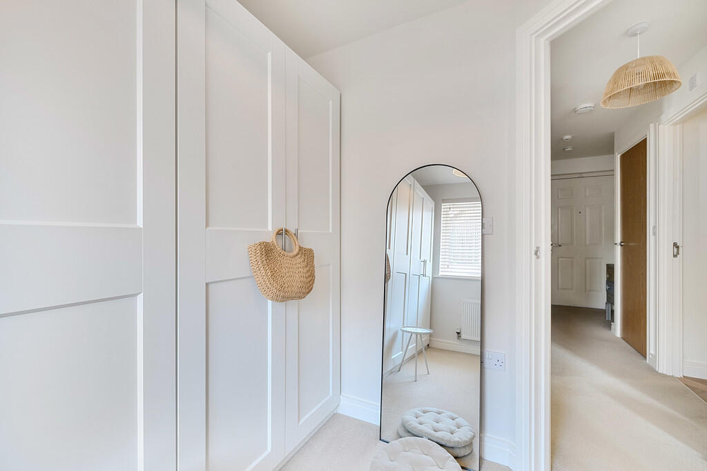 1302737-4-683db4b...