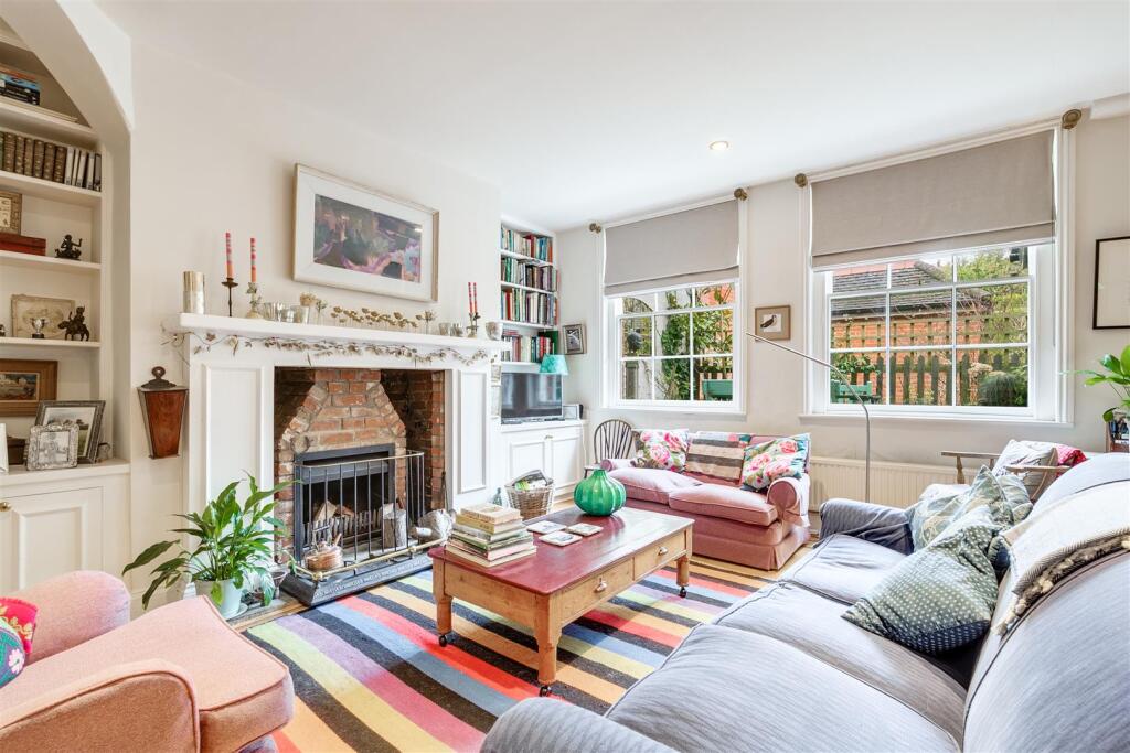 Hollowdene Lodge-20.jpg