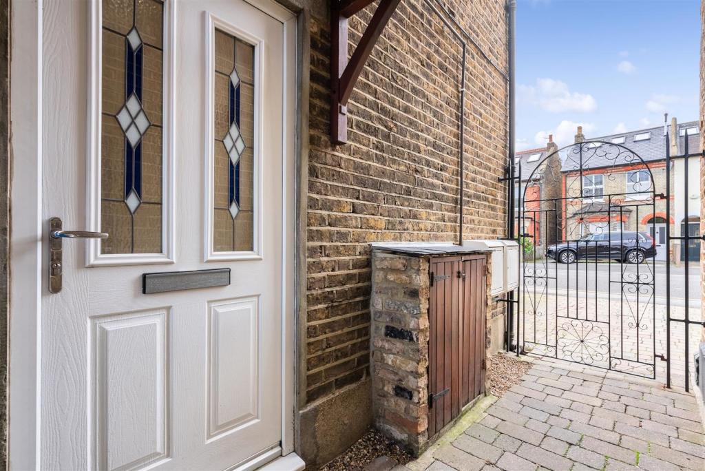 Private Entrance