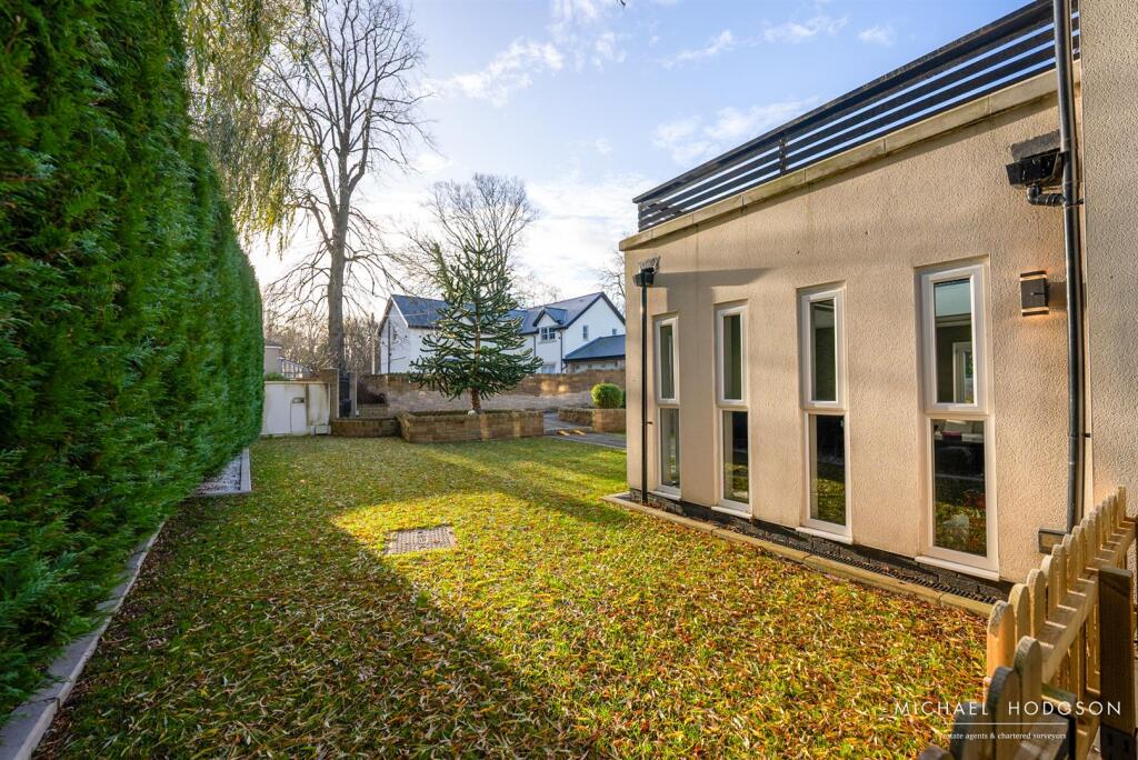 Elmwood - Warden Law Lane-56-2.jpg