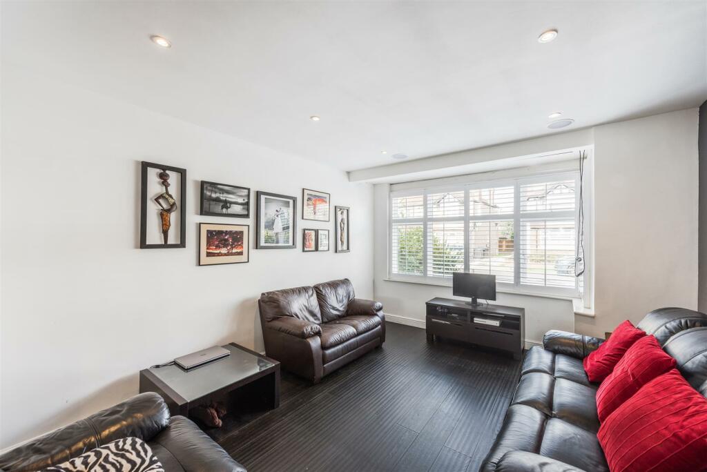 Lounge Area