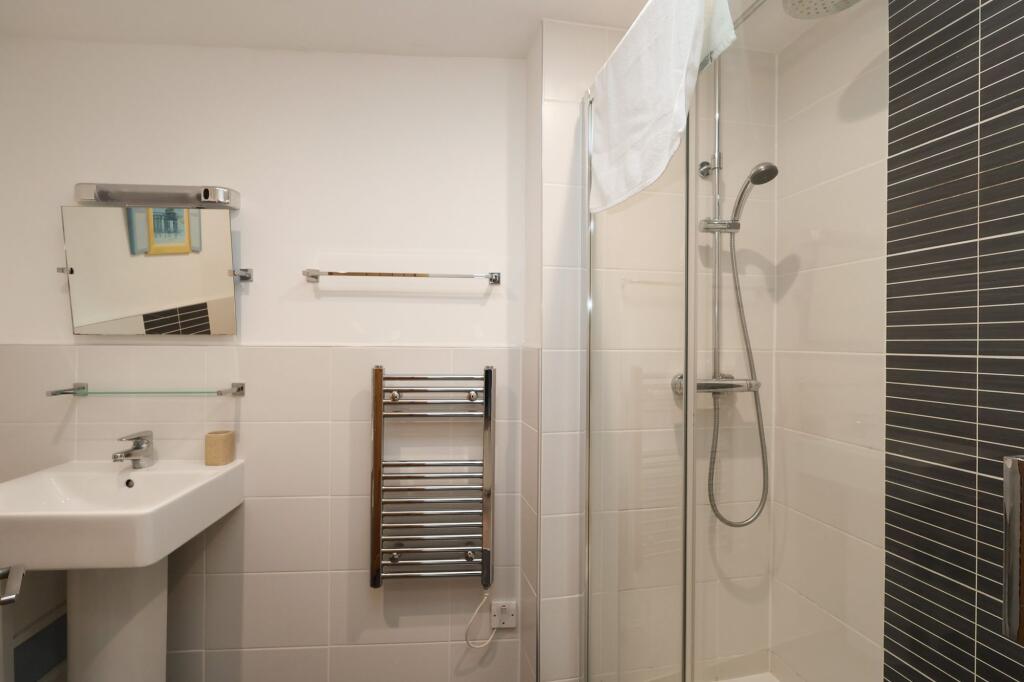 Bedroom 2 Ensuite