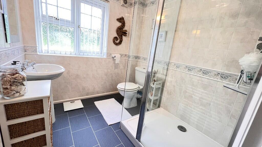 Shower Room/w.c.