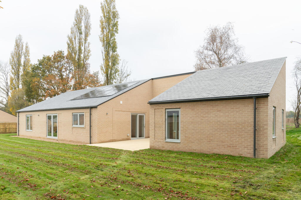 241112 - H05-THORNBOROUGH-PARK-81.jpg