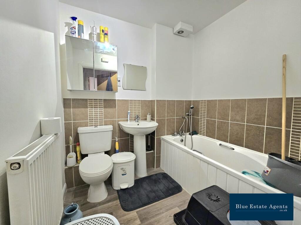 Bathroom Suite 