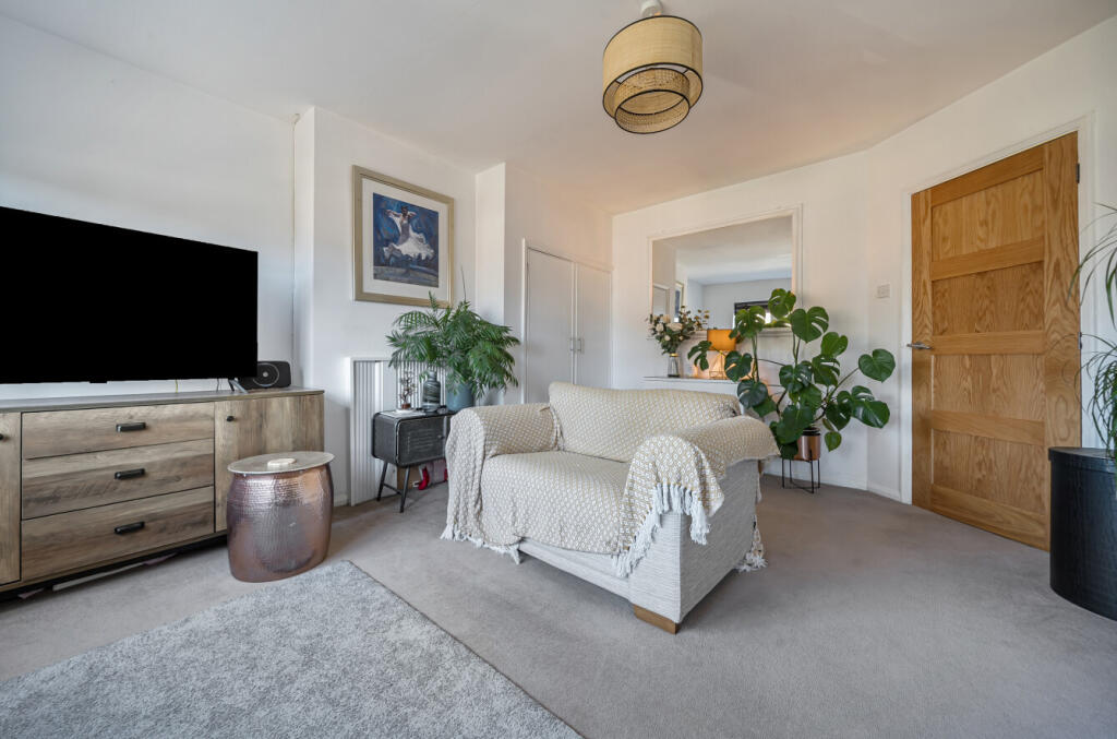 1371445-19-68fb5f...