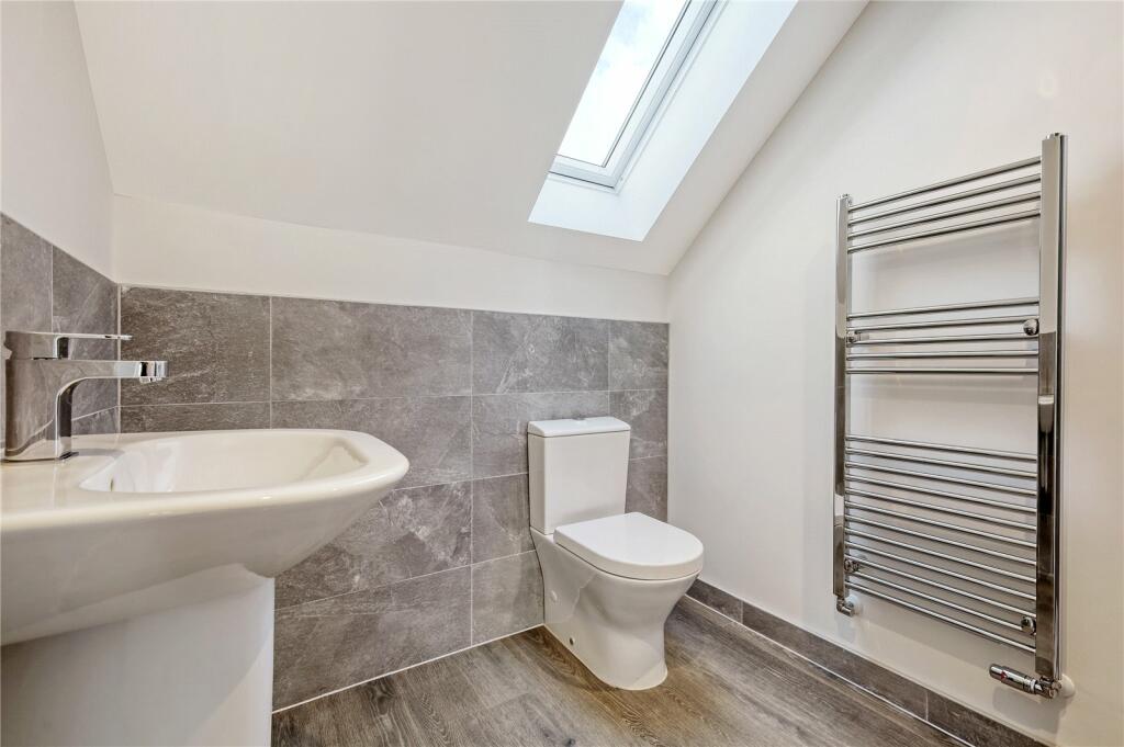 2nd Floor En Suite