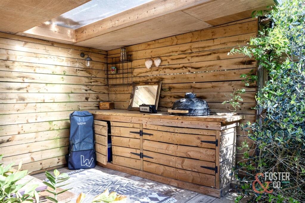 Burton VIllas, 6-021.jpg