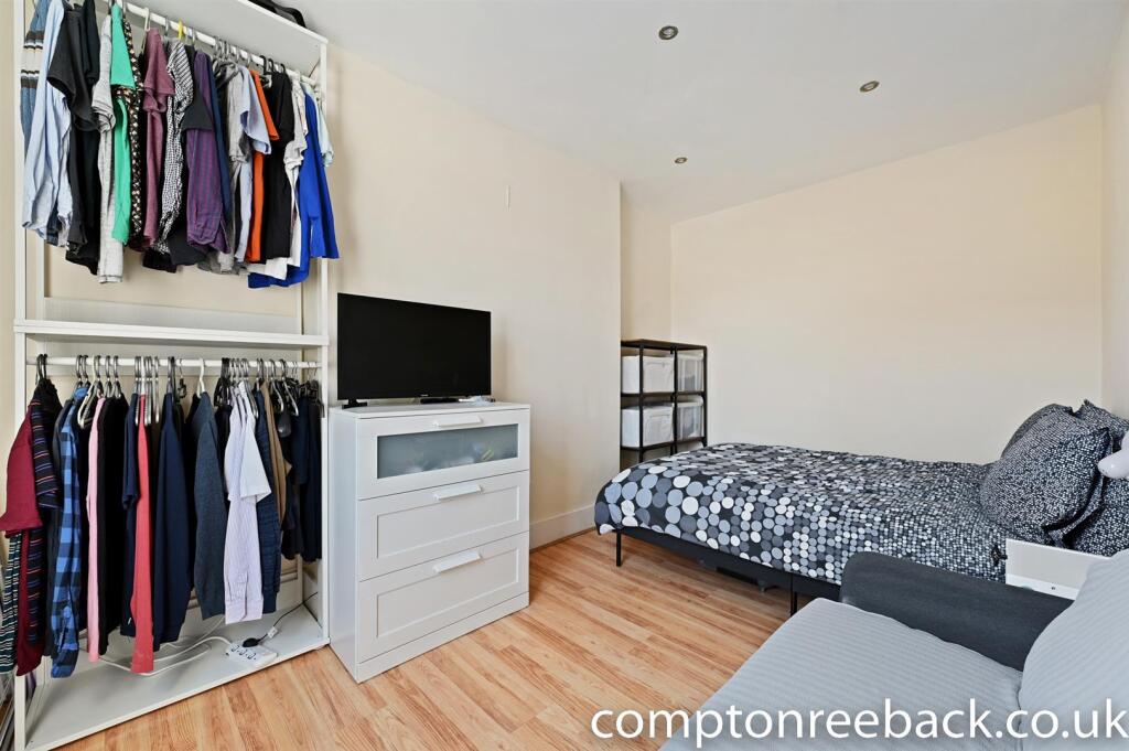 Bedroom3 (1).jpg