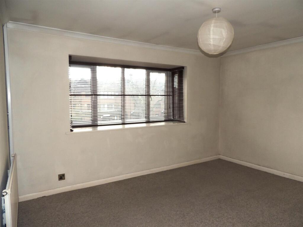 FRONT BEDROOM