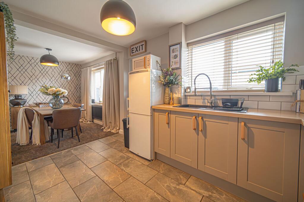 Kitchen/Dinning Room