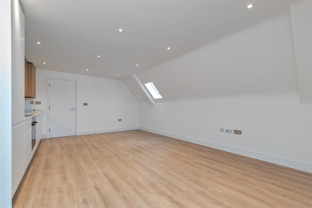 382HatfieldRoad-114.jpg