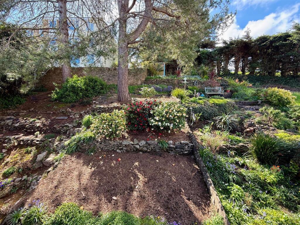 Communual Gardens.JPG