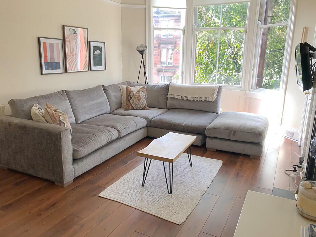 12. Lynsey Living...