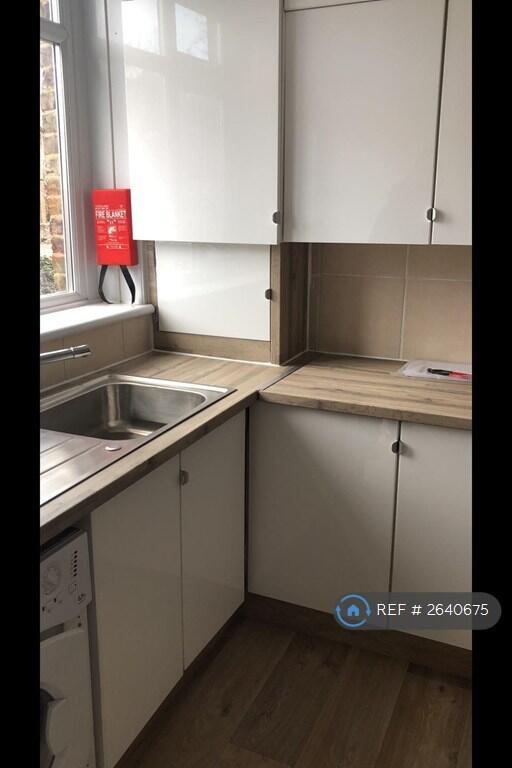 Kitchen (Views Over Gardens)