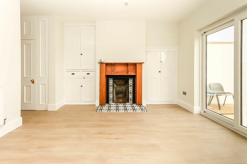 Breakfast Room