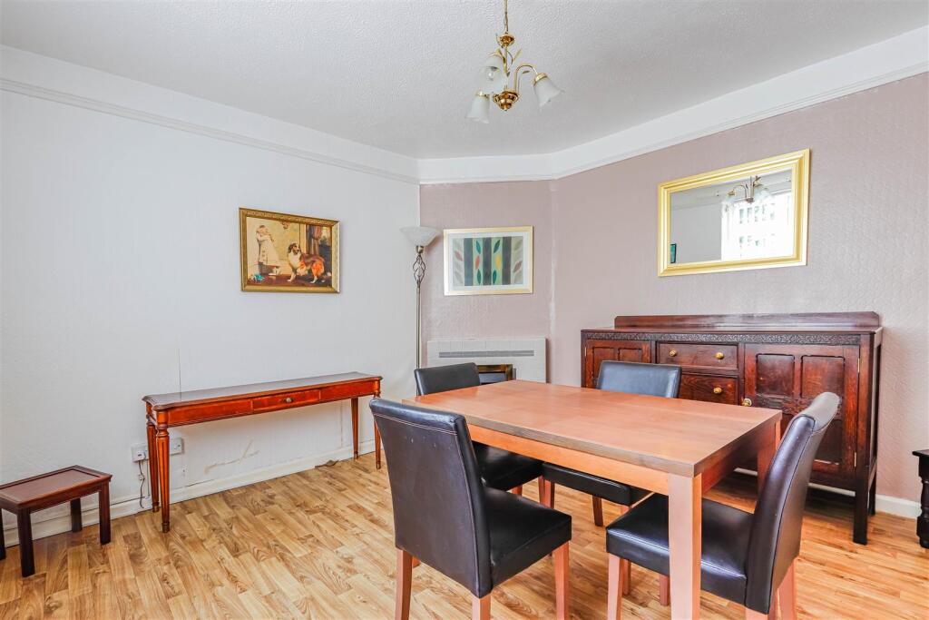 Caradoc Avenue_-7.jpg