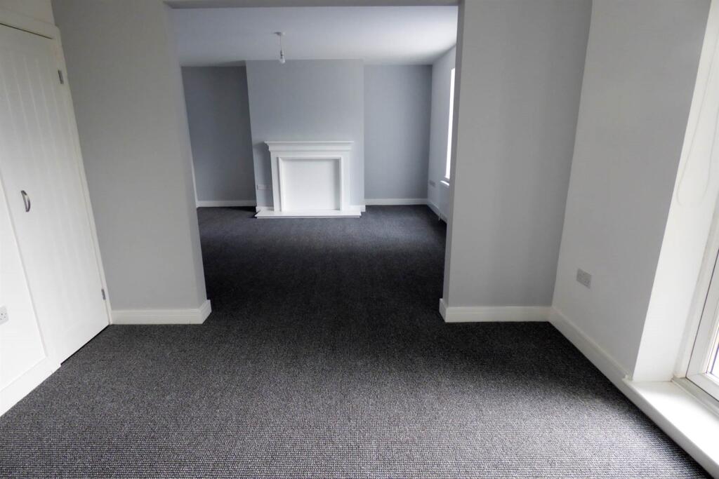 Dining Room into Lou