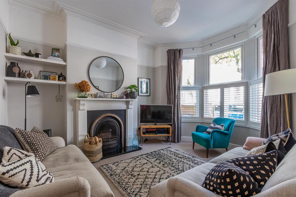 Amesbury Road 22 (8 of 26).jpg