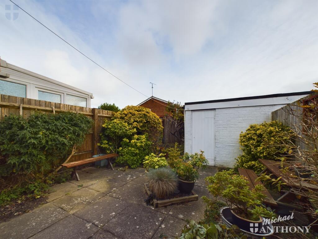 CAM03218G0-PR0454-STILL012