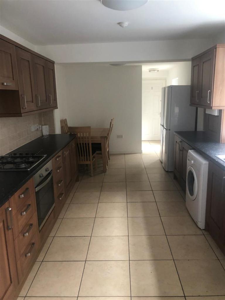 40 Falmouth St Kitchen.jpg