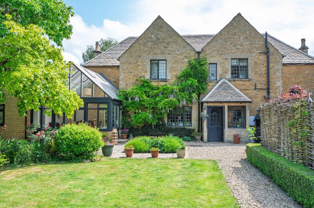 Main House - Rear &amp; Garden