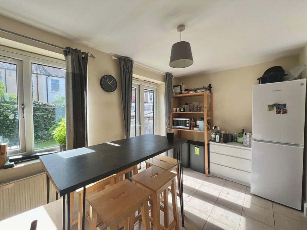 open plan kitchen dining