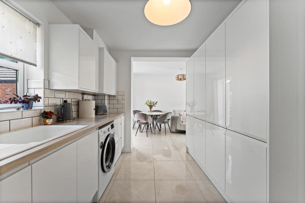 Kitchen / Diner / Living Space