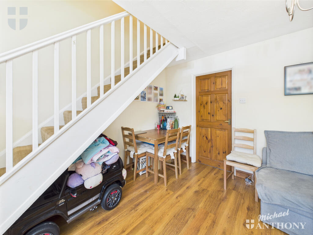 CAM03852G0-PR0276-STILL003