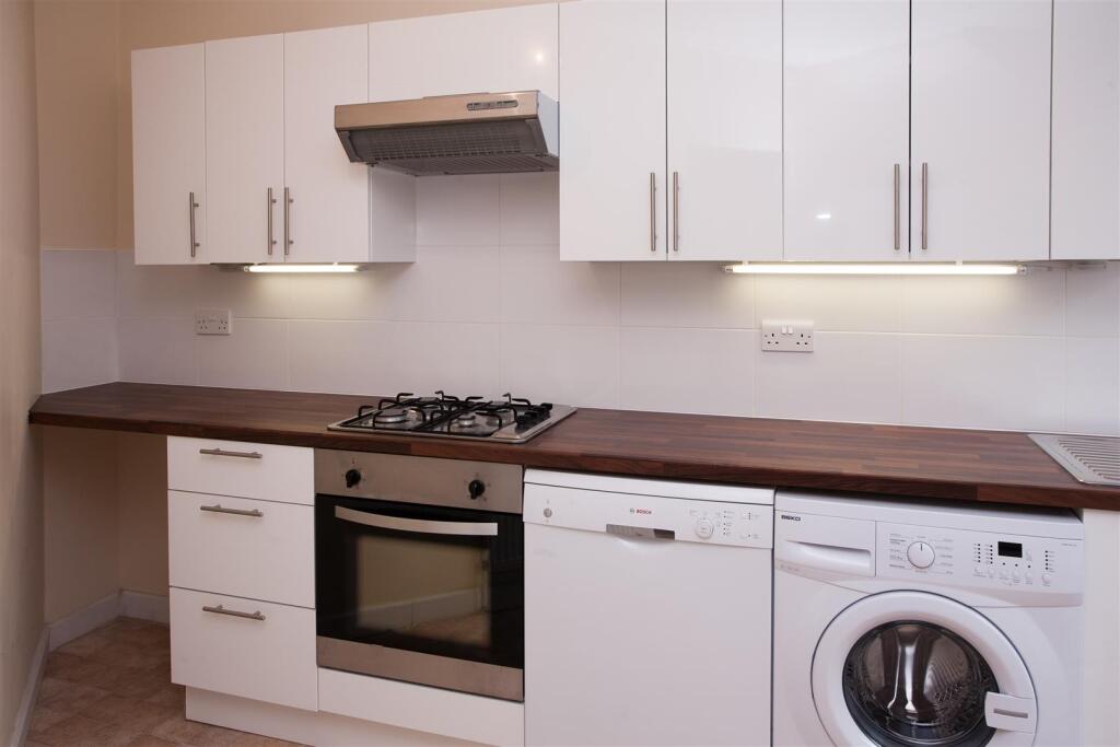 Abbotsbury Rd 029-.jpg