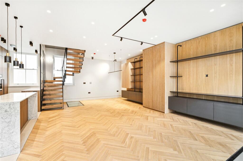 Kitchen/Reception