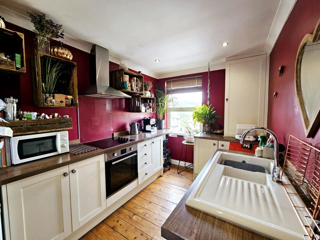 6bf0e5b3-759e-4db2-8730-404e3d99b097