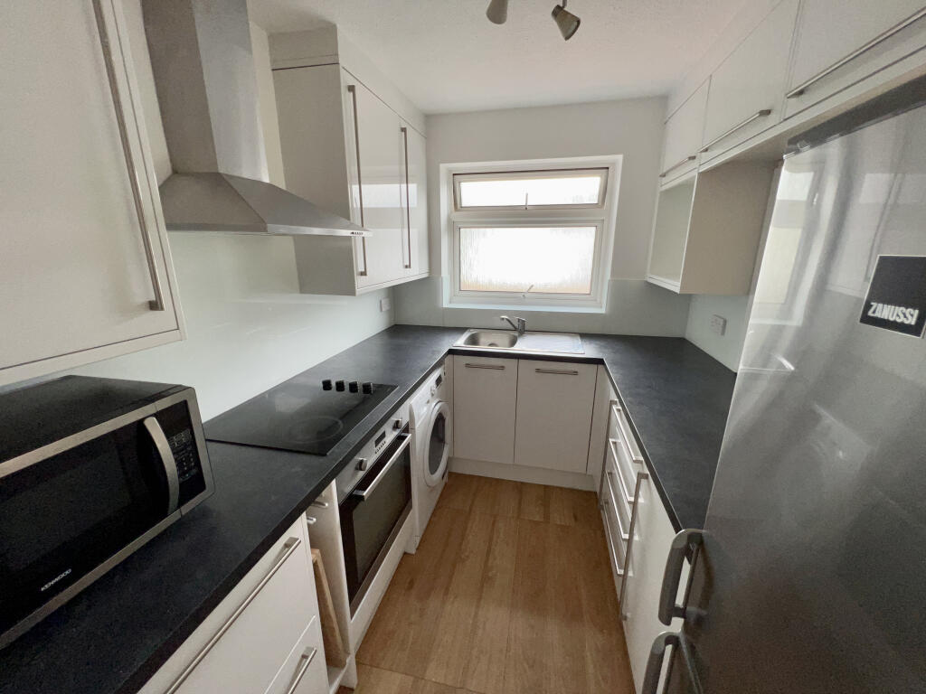 Kitchen.JPG