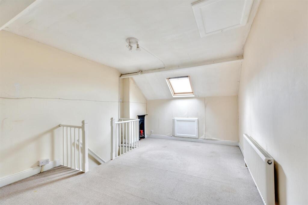 Loft Room.jpeg