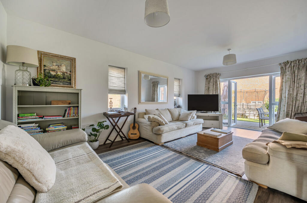 1354562-26-68cd5e...