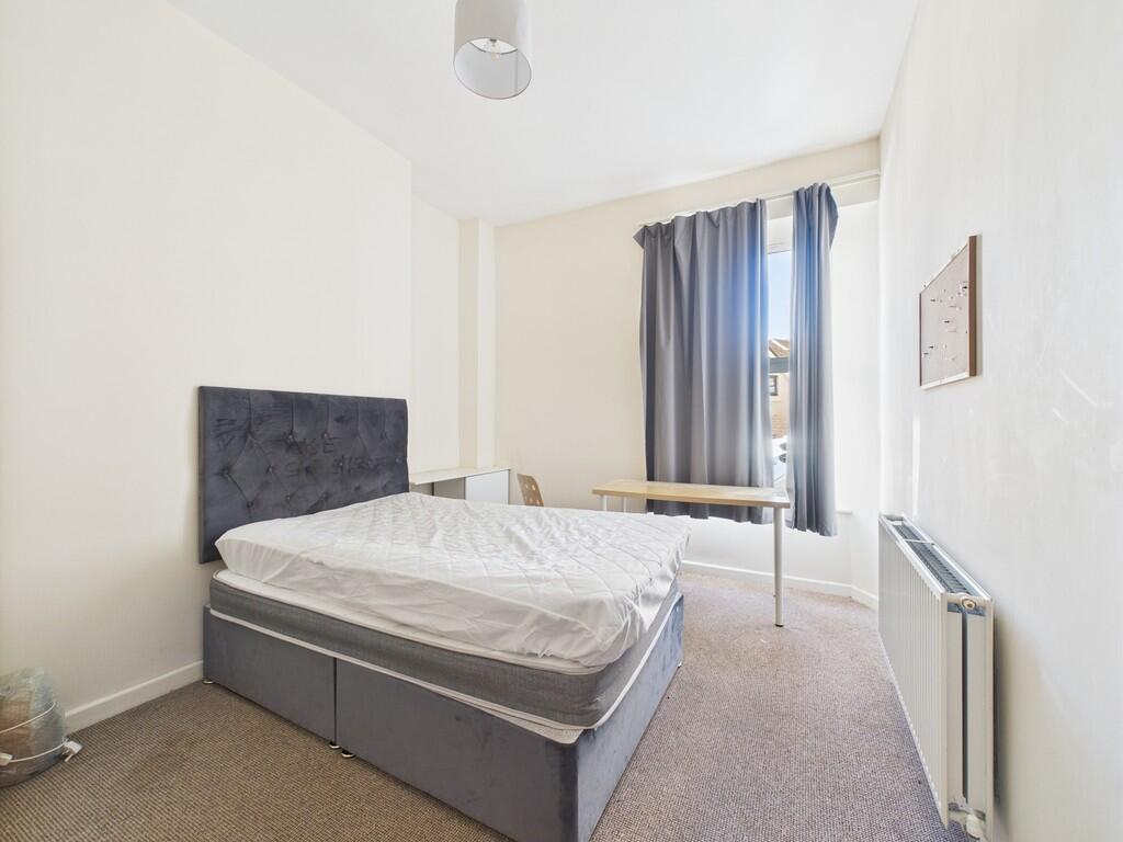 CAM02089G0-PR0503...