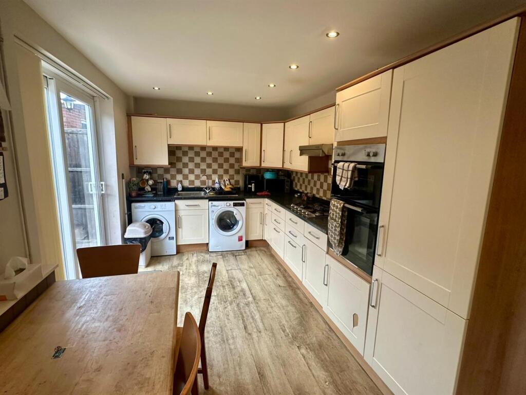 WhatsApp Image 2025-10-23 at 14.05.54_0f766dff.jpg