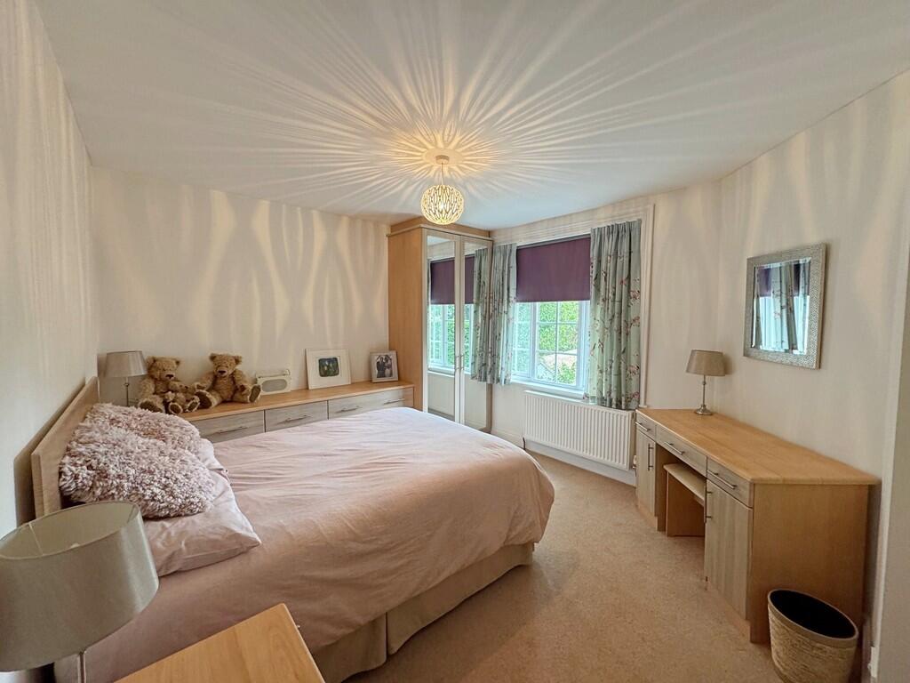 Double Bedroom Fo...