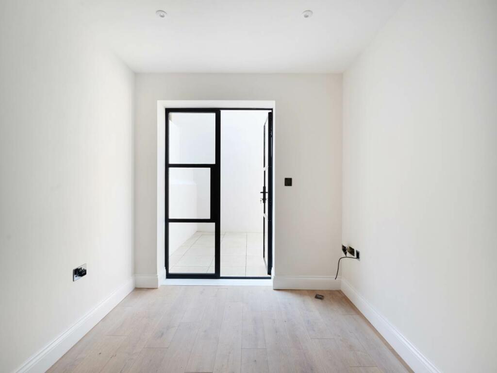 Flat 1 (1)
