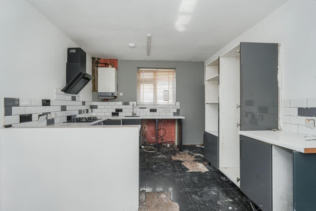 5 Marple Grove, Stretford, Manchester M32 0BD