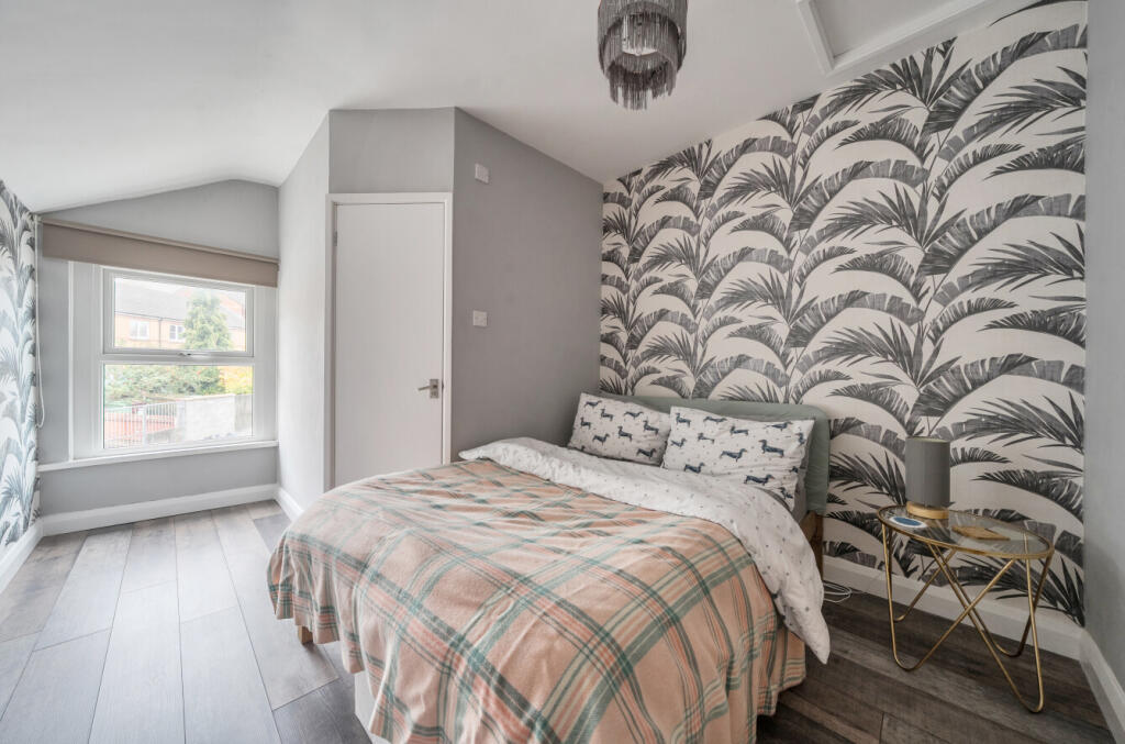 1369820-12-68efa9...