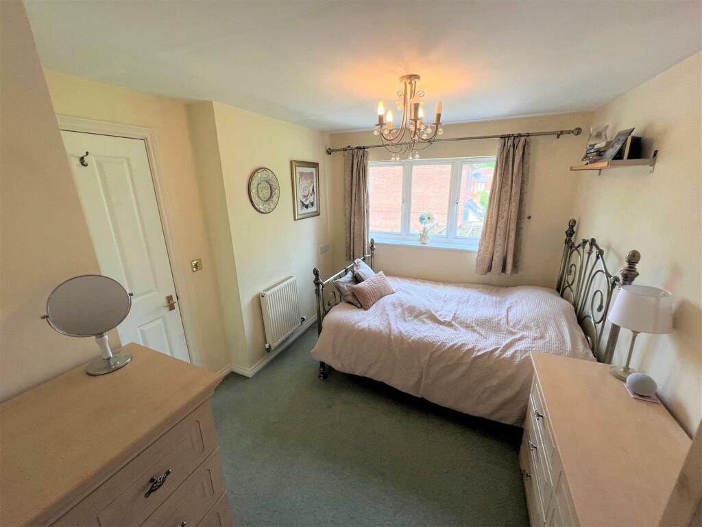 Bedroom 1A.JPG