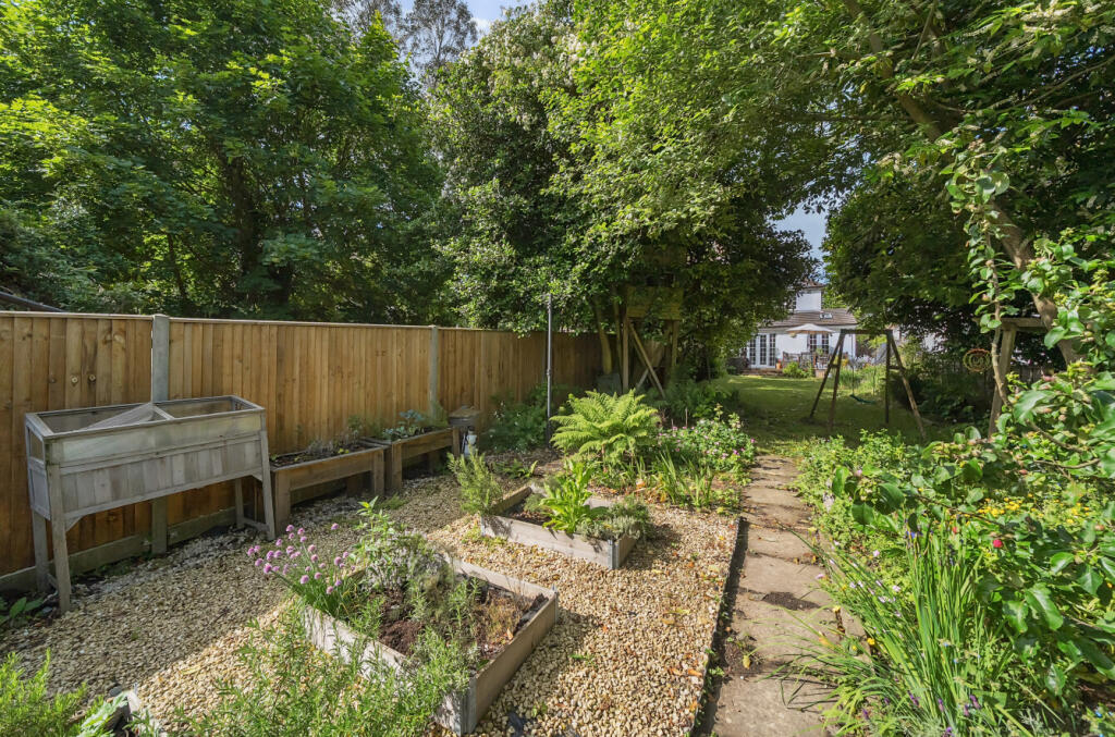 1304471-5-6840084...