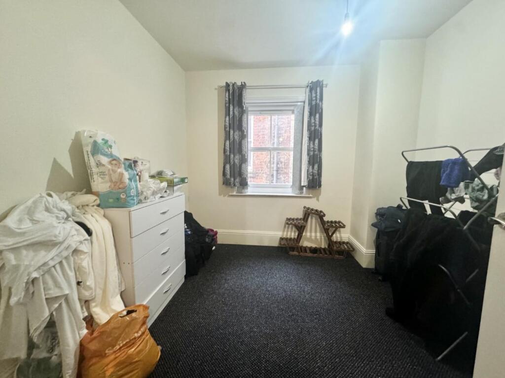 BEDROOM.jpg