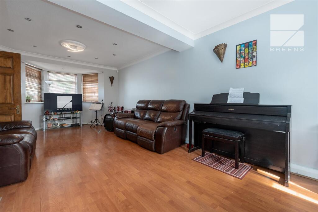 31 Ropers Avenue_0009.jpg
