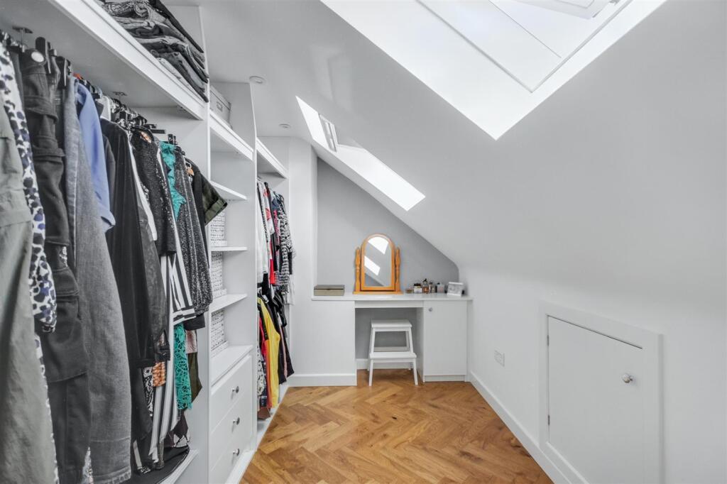 Dressing Room_1.jpeg